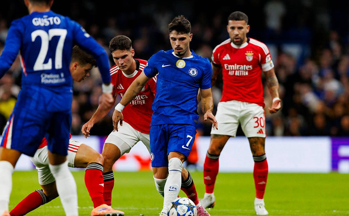 包含维尔纽斯客场战胜哈德斯菲尔德,一鼓作气的词条 包含维尔纽斯客场战胜哈德斯菲尔德,一鼓作气的词条