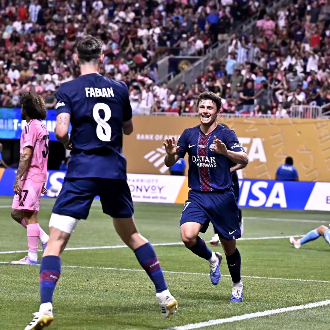 关于巴黎FC对阵里昂，胜负未卜的信息