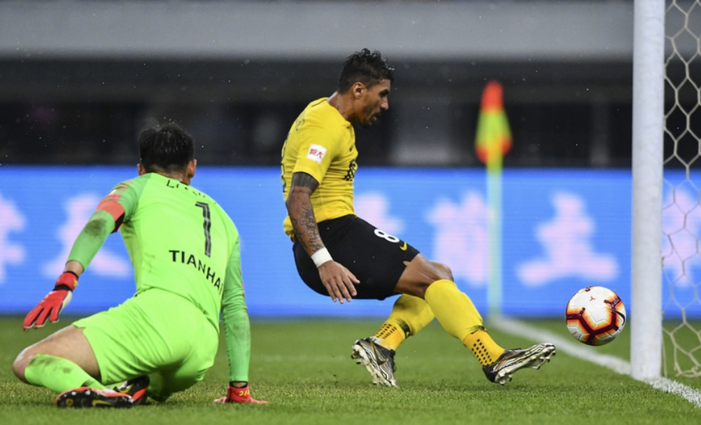 包含临场指挥出色，助球队最后时刻逆袭取胜的词条