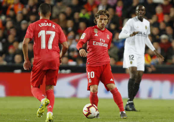 华伦西亚努力争胜，力保榜首地位的简单介绍