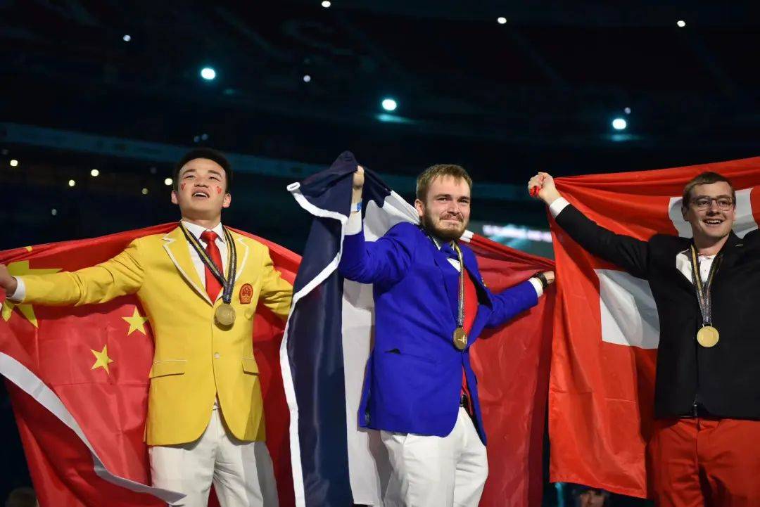 包含球员风采赛场上展现,技艺精湛令人惊叹的词条 包含球员风采赛场上展现,技艺精湛令人惊叹的词条