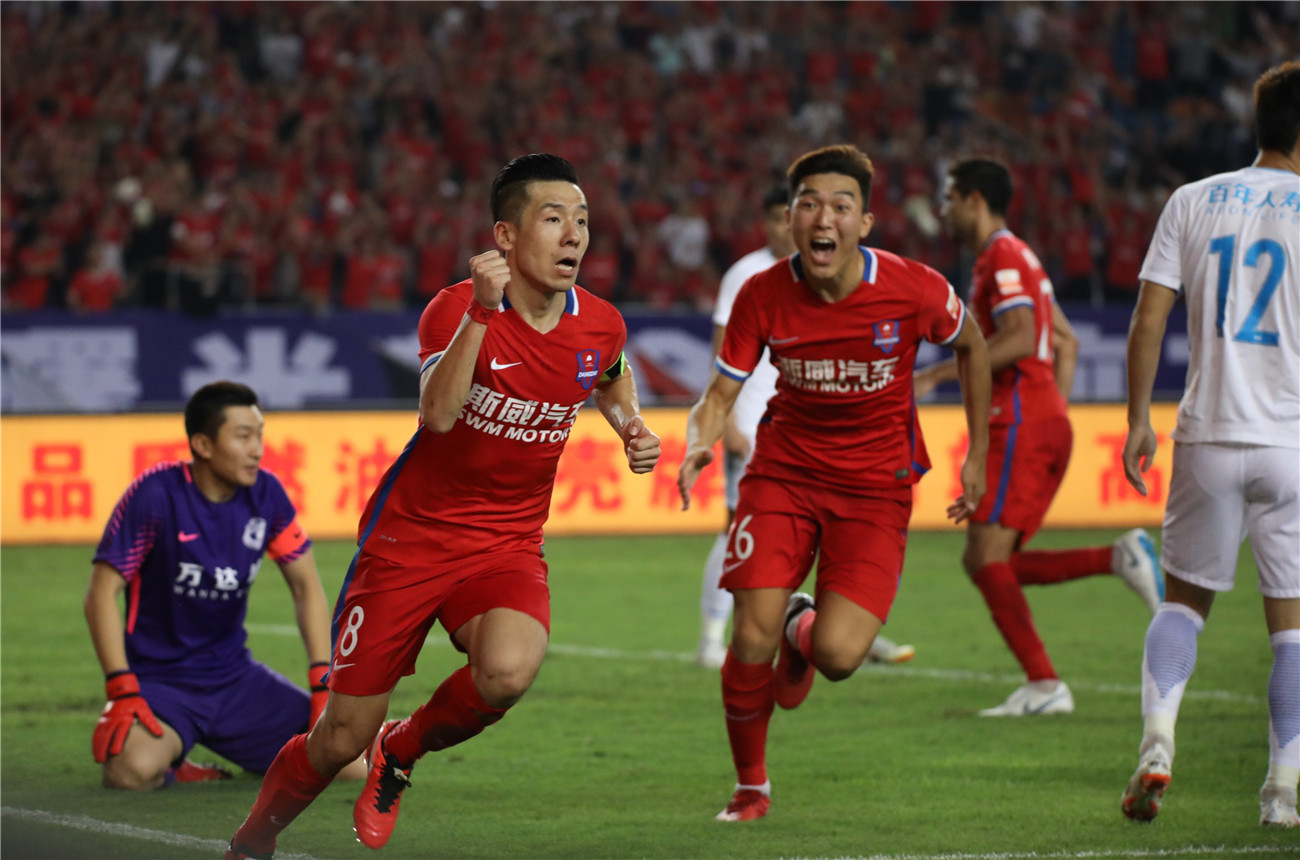 开云在线直播-重庆斯威迎战河南建业，实力较量的简单介绍