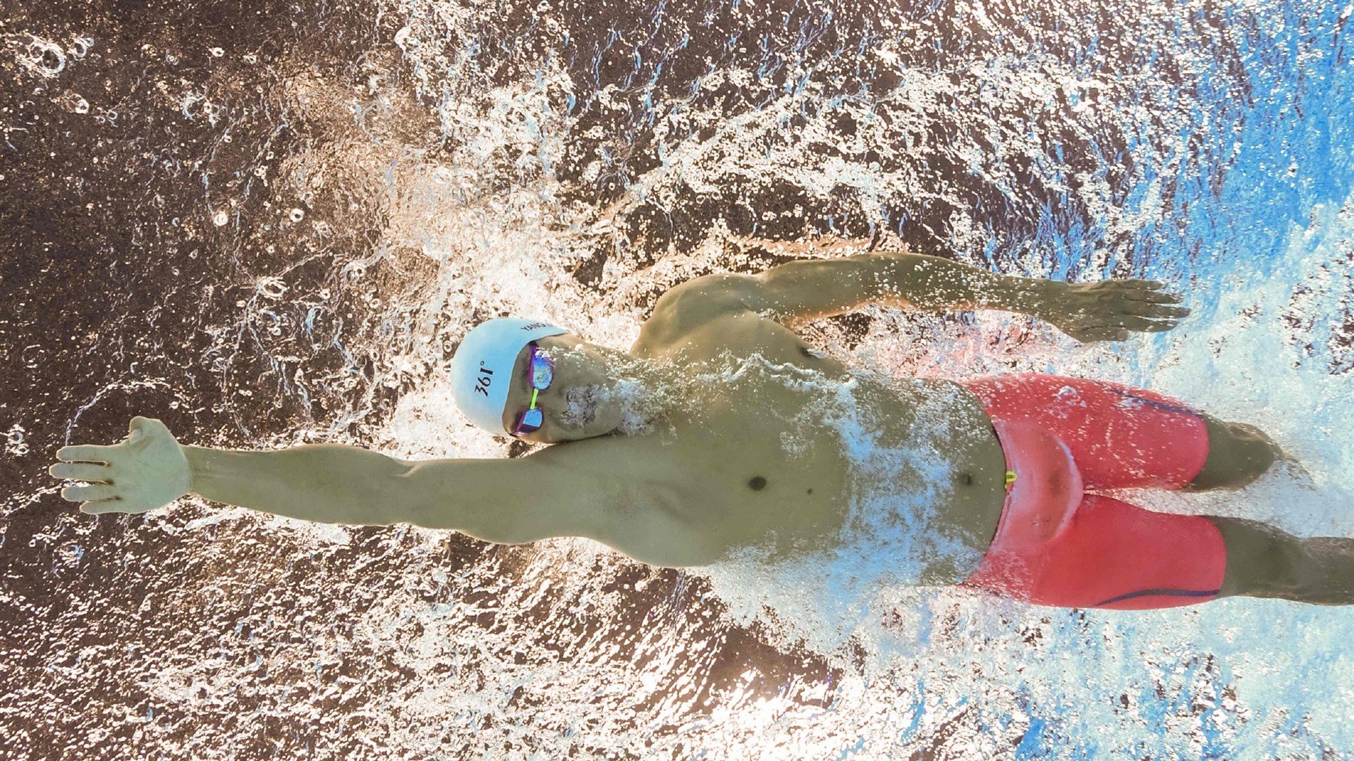 孤鹰凌空，爱德华兹的节奏魔法如何让山西队窒息